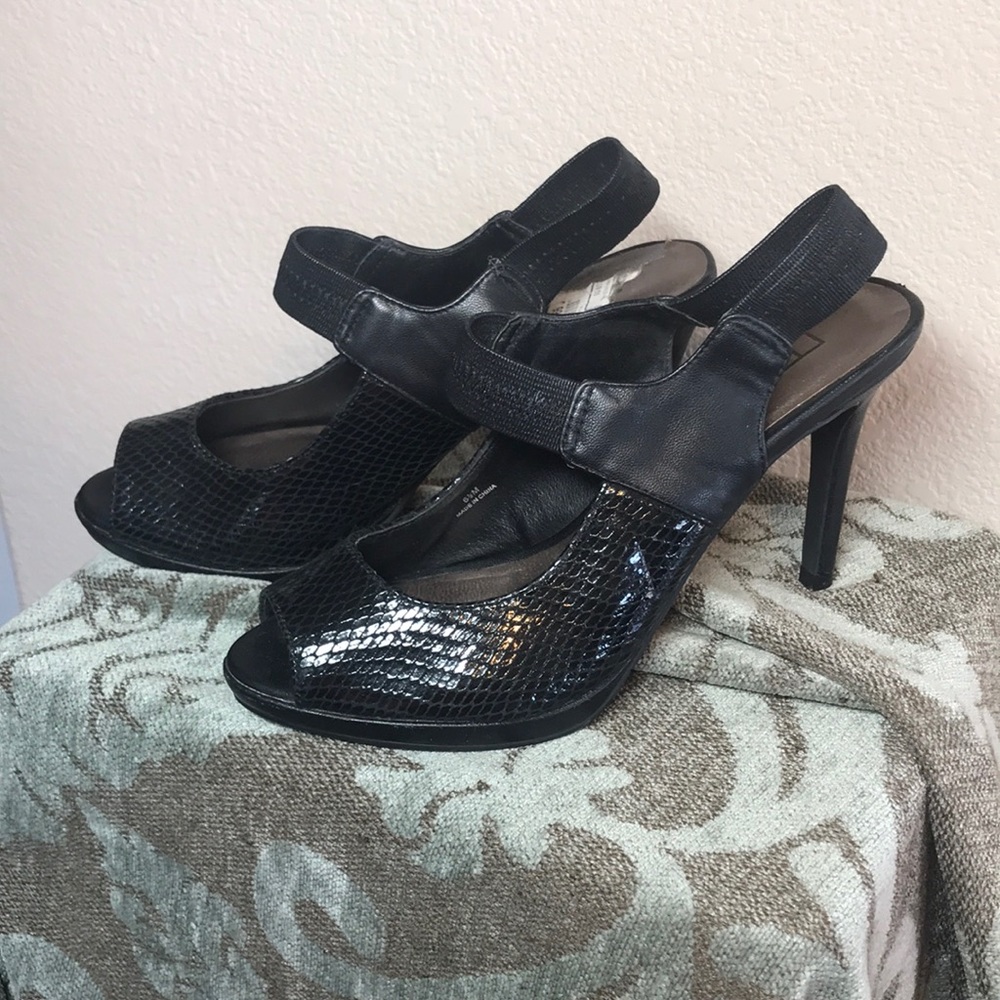 Shoes by Moda